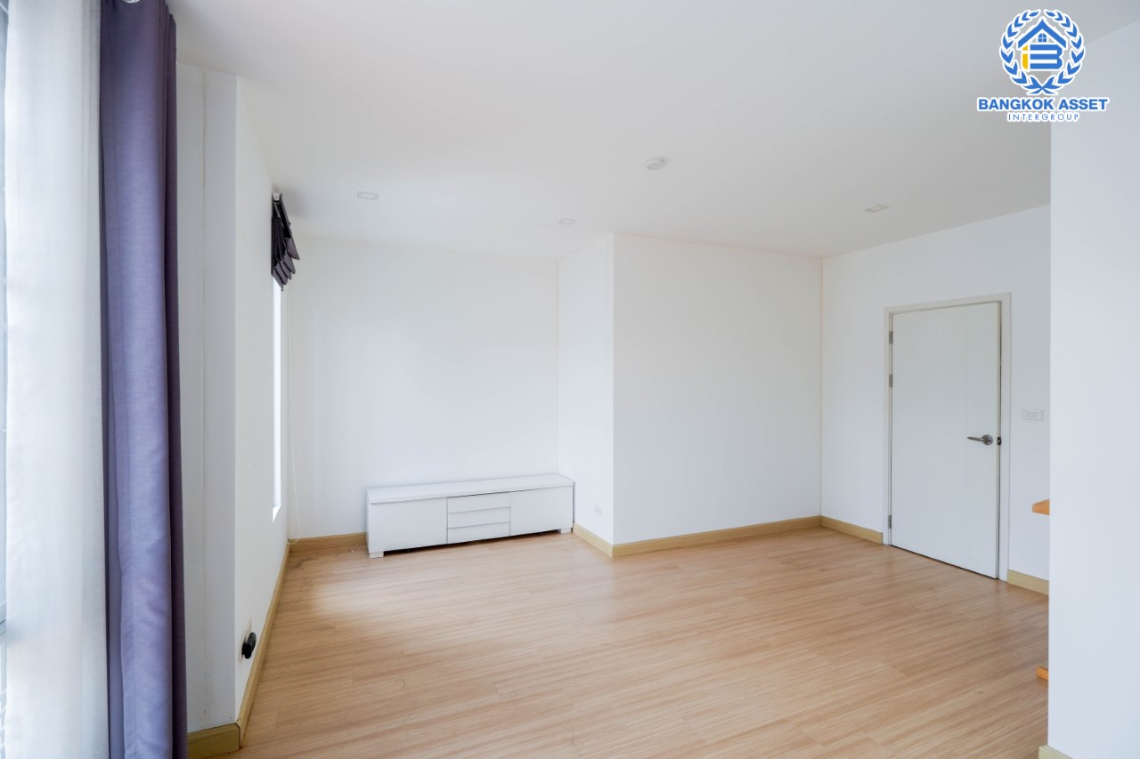 *****ทาวน์เฮ้าส์มือสองนนทบุรี ม.พฤกษาวิลล์63/2 พระราม5-วงศ์สว่าง เนื้อที่ 22 ตร.ว. ฟังก์ชัน 3 ห้องนอน 2 ห้องน้ำ 2 ที่จอดรถ สภาพสวย บนทำเลศักยภาพ เชื่อมต่อหลายเส้นทาง ใกล้รถไฟฟ้าสายสีม่วง "สถานีแยกติวานนท์" และทางด่วน "ดินแดง"